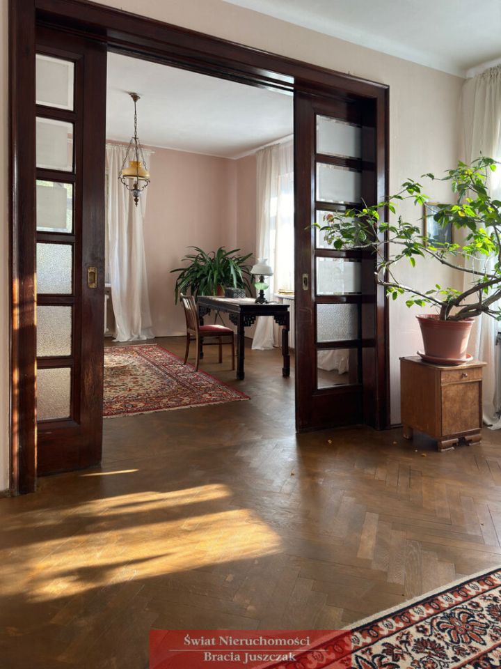 dom wolnostojący, 9 pokoi Wrocław Zalesie. Zdjęcie 2