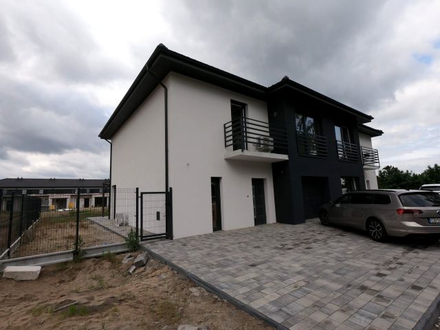 bliźniak, 6 pokoi Bydgoszcz Piaski, ul. Pruszczańska. Zdjęcie 1