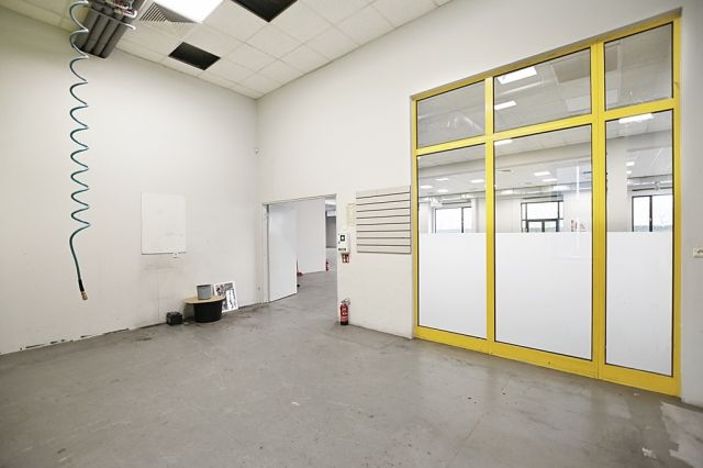 Lokal Łódź, al. marsz. Józefa Piłsudskiego. Zdjęcie 5