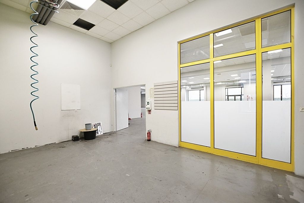 Lokal Łódź, al. marsz. Józefa Piłsudskiego. Zdjęcie 5