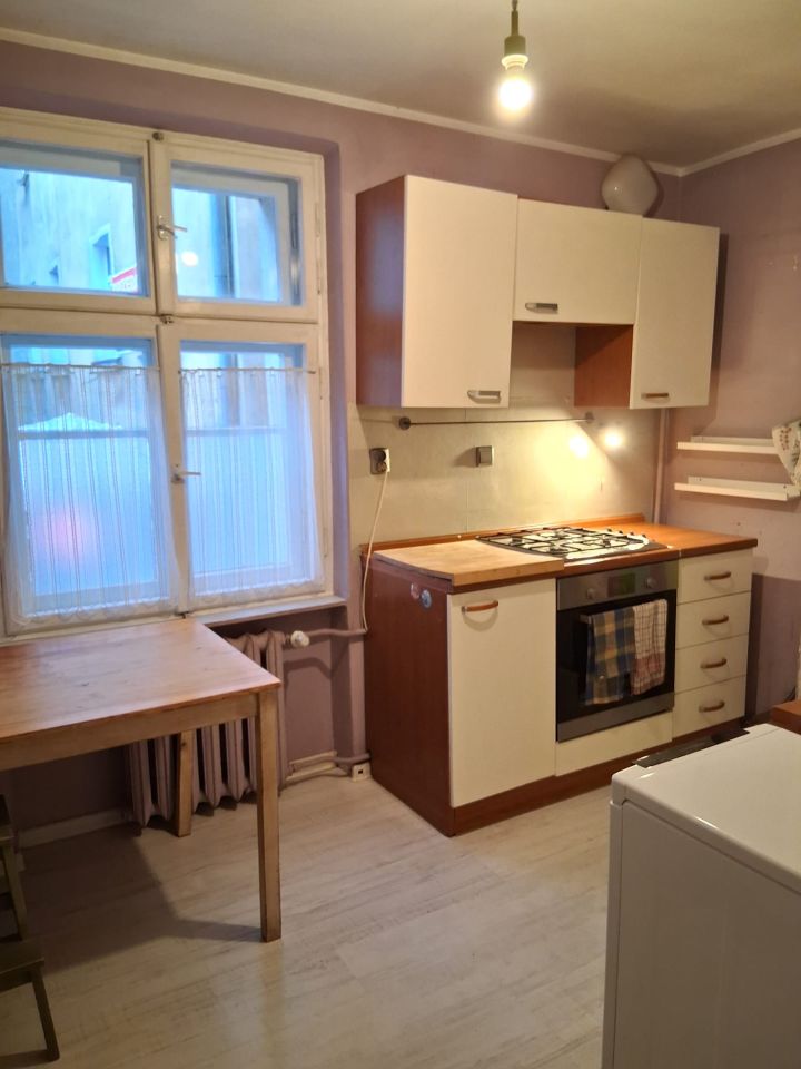 Mieszkanie 2-pokojowe Jelenia Góra Centrum, pl. Ratuszowy. Zdjęcie 8