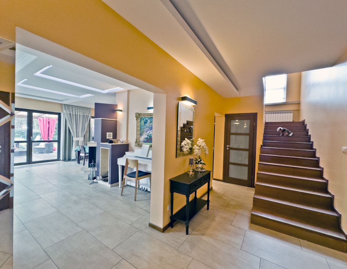 dom wolnostojący, 7 pokoi Stare Babice, ul. Koczarska. Zdjęcie 15