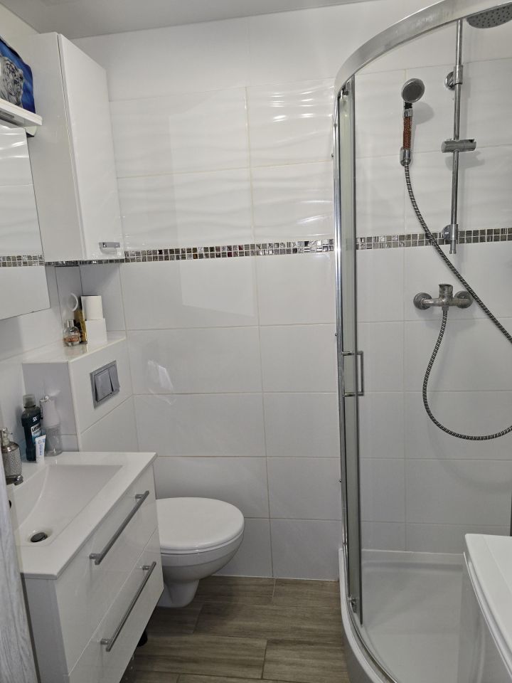 Mieszkanie 3-pokojowe Świdnica, ul. Jana Riedla. Zdjęcie 1