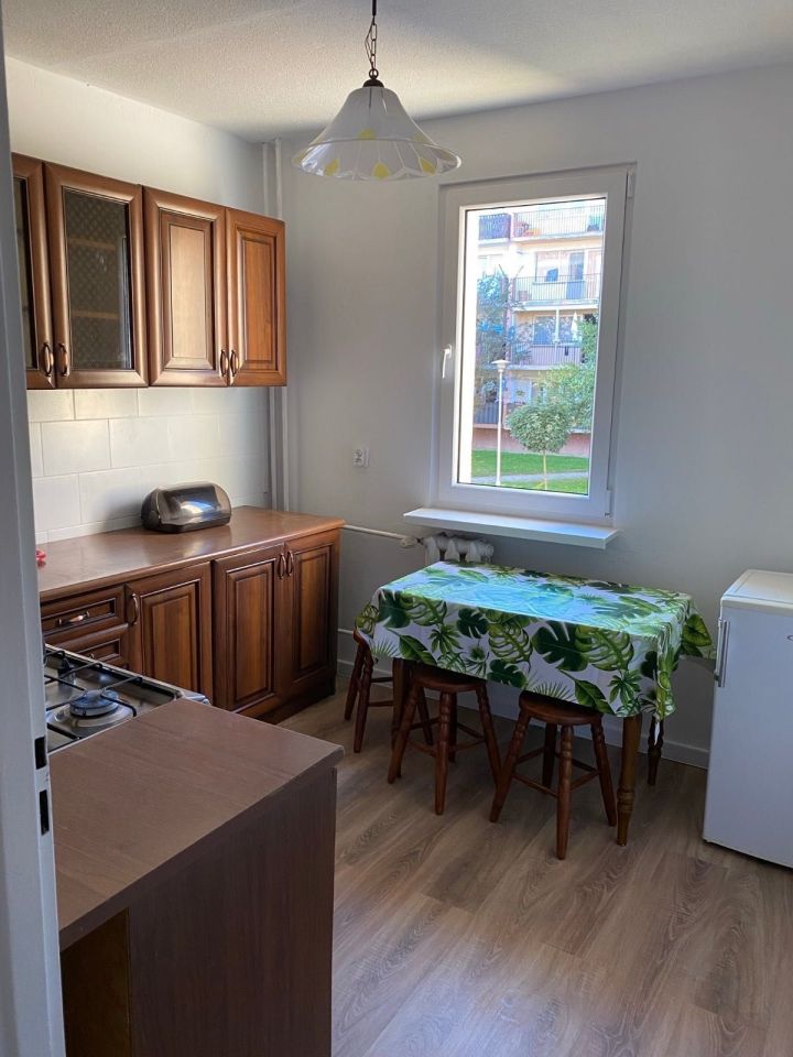 Mieszkanie 3-pokojowe Ożarów. Zdjęcie 8