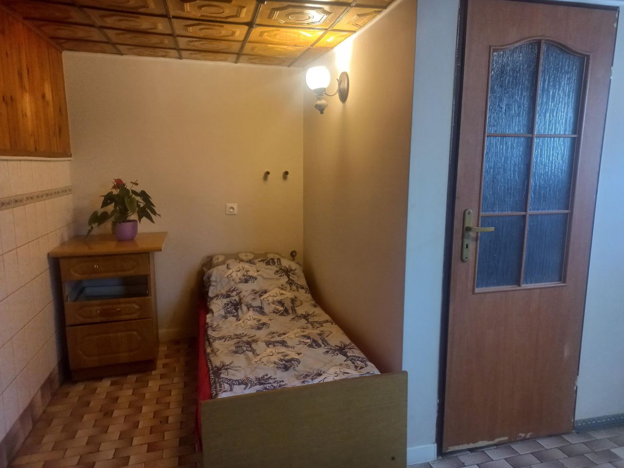 Mieszkanie 1-pokojowe Niedoń. Zdjęcie 2