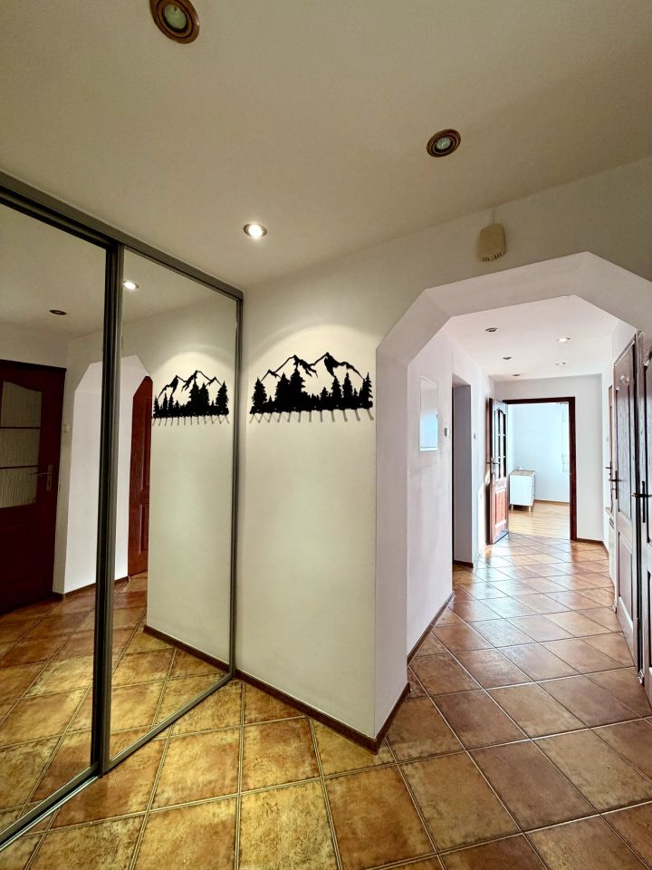 Mieszkanie 4-pokojowe Żywiec, os. Zgoda. Zdjęcie 2