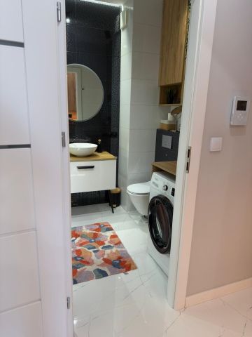 Mieszkanie 3-pokojowe Zamienie. Zdjęcie 11