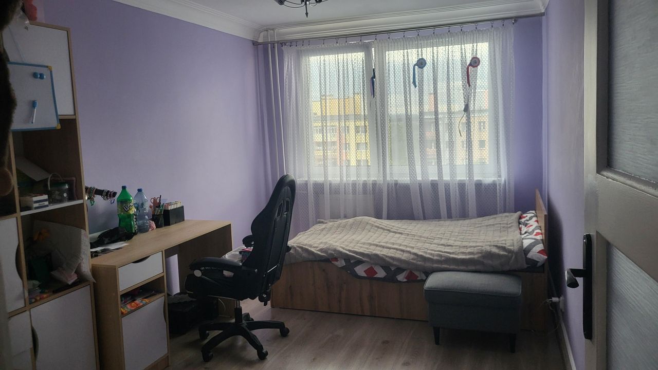 Mieszkanie 4-pokojowe Wałbrzych Podzamcze, ul. Basztowa. Zdjęcie 3