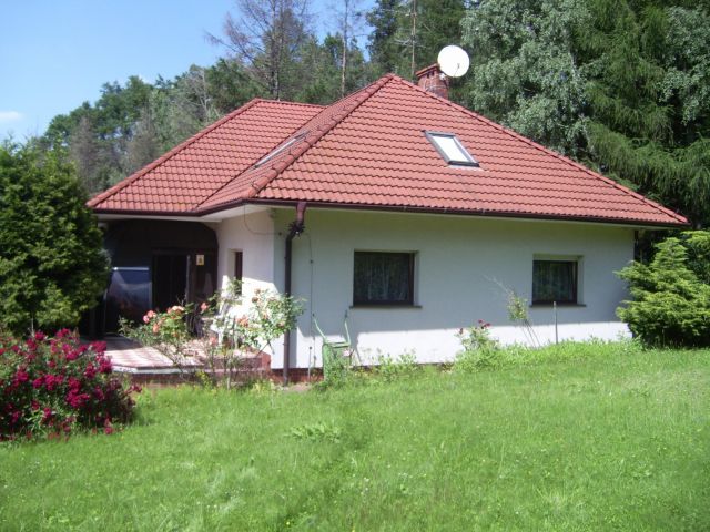 dom wolnostojący, 5 pokoi Kozy Górna Wieś, ul. Źródlana. Zdjęcie 1