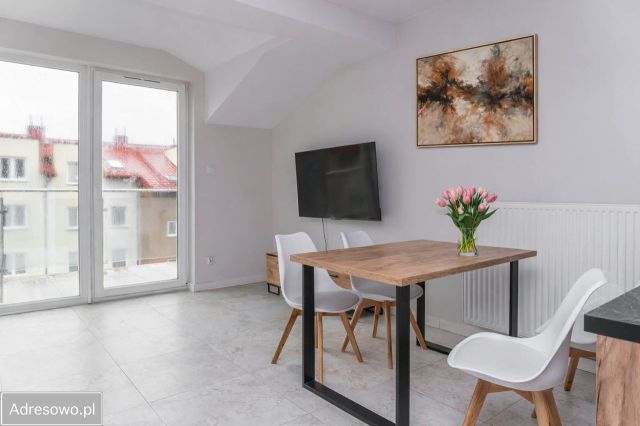 Mieszkanie 3-pokojowe Kraków Wzgórza Krzesławickie, ul. Gustawa Morcinka. Zdjęcie 1