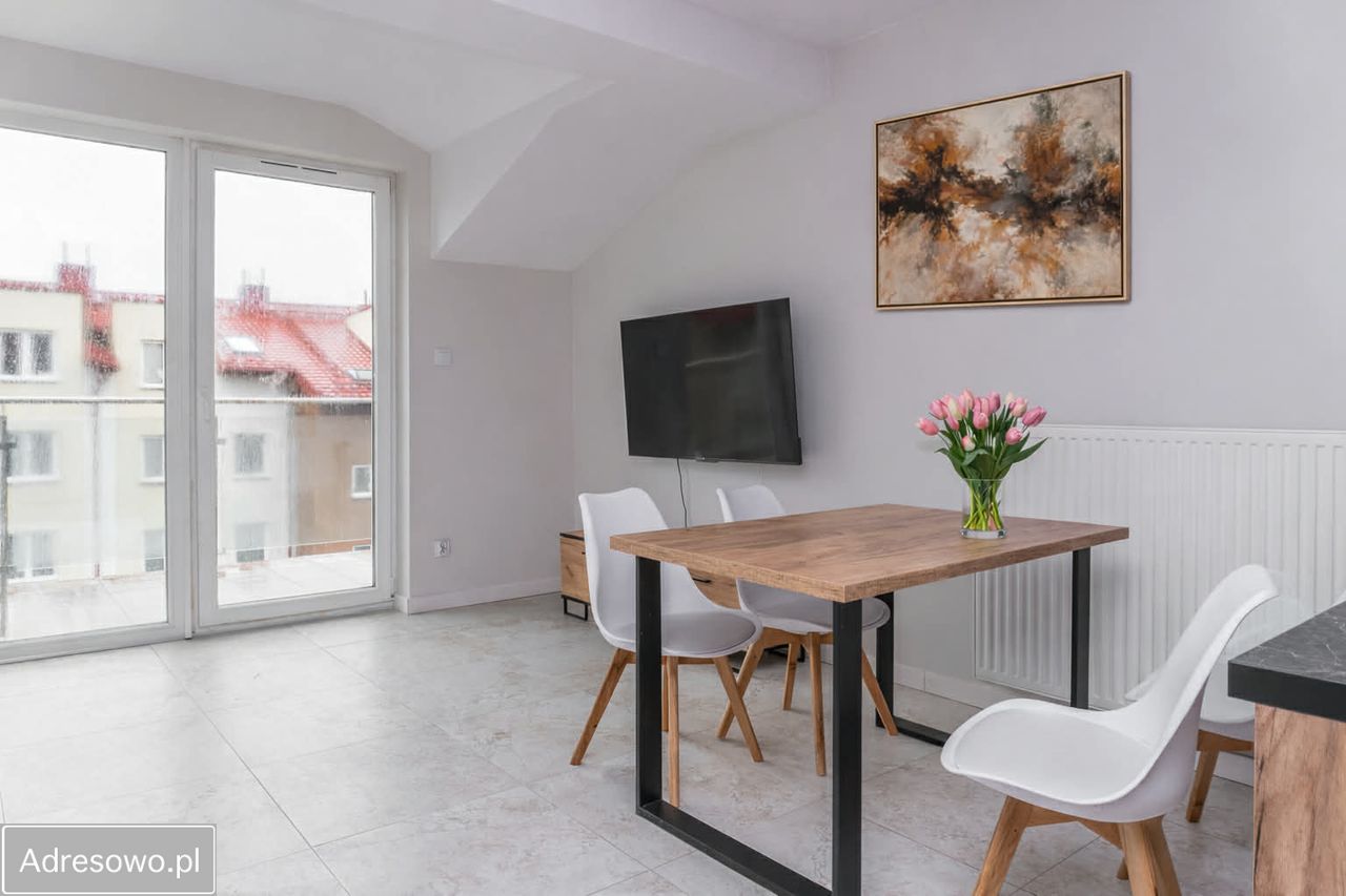 Mieszkanie 3-pokojowe Kraków Wzgórza Krzesławickie, ul. Gustawa Morcinka. Zdjęcie 1