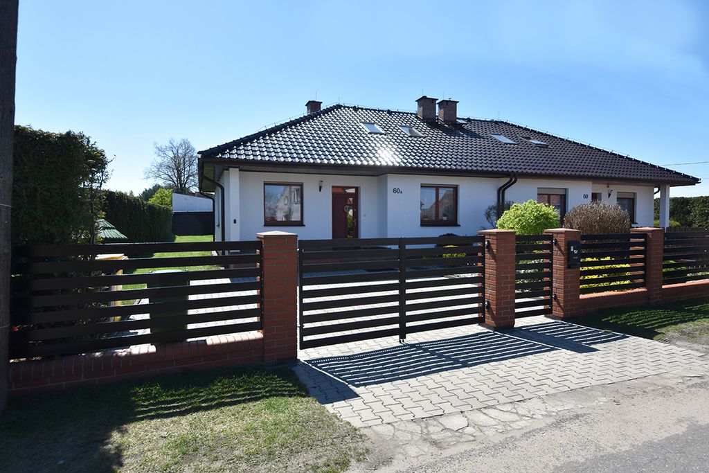 bliźniak, 4 pokoje Łubniany, ul. Dworcowa. Zdjęcie 1