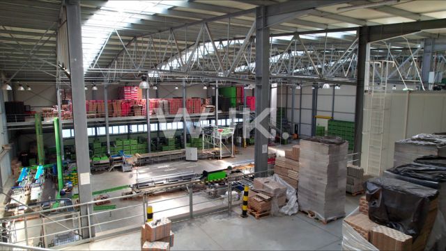 Hala/magazyn Żdżarów. Zdjęcie 6