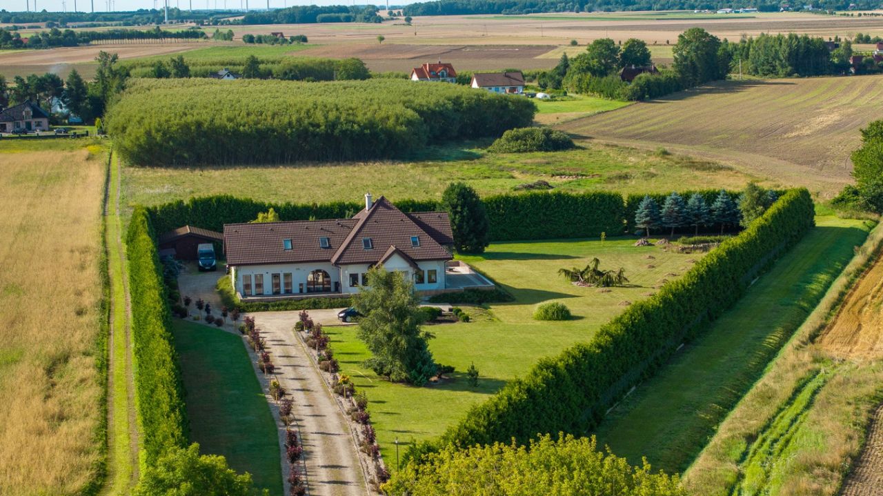 dom wolnostojący, 8 pokoi Czernin. Zdjęcie 15