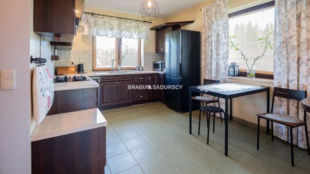 dom wolnostojący, 5 pokoi Wolica. Zdjęcie 8