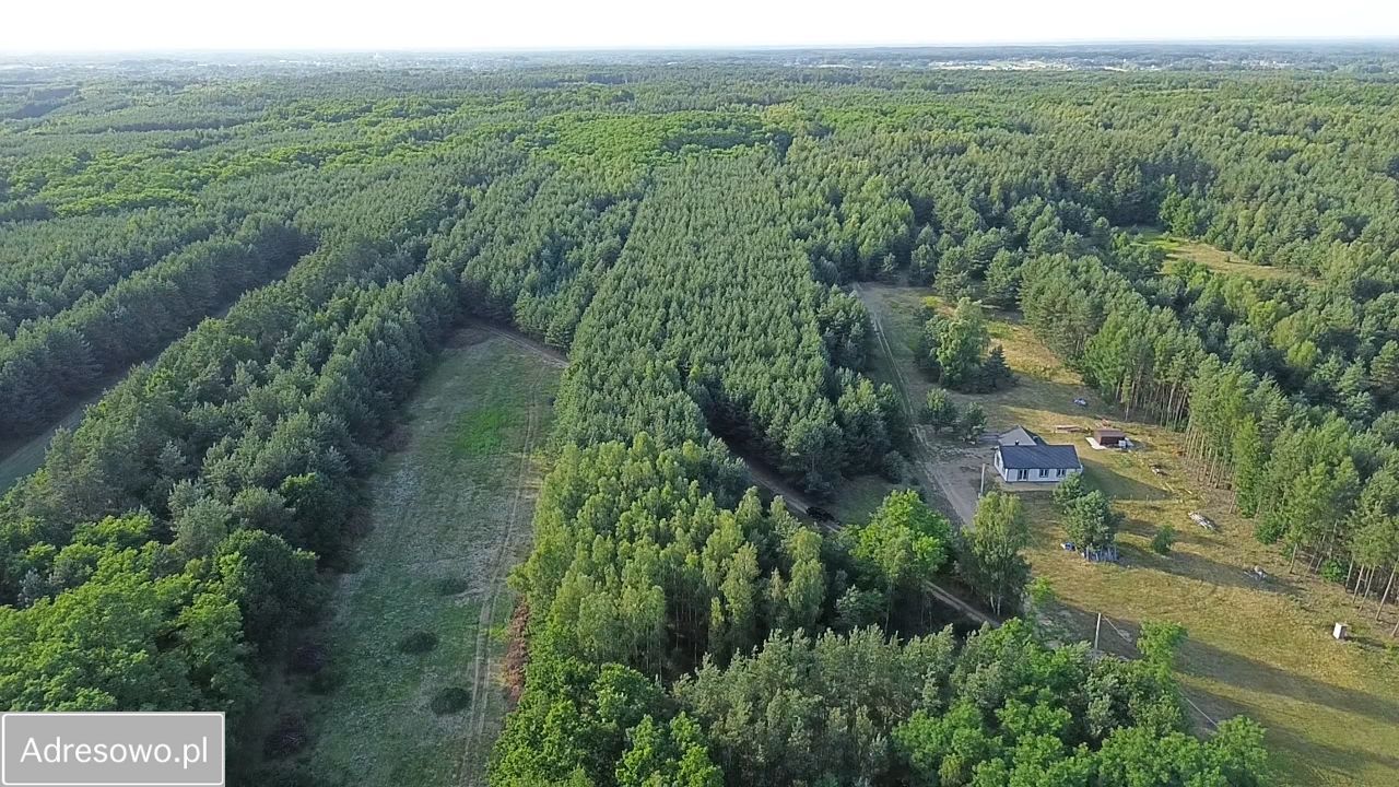 Działka budowlana Brnik. Zdjęcie 5