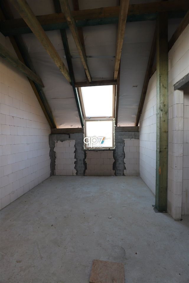 bliźniak, 5 pokoi Mników. Zdjęcie 7