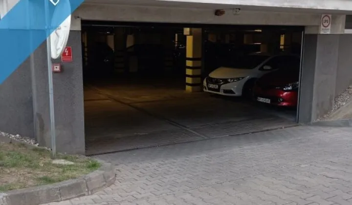 Garaż/miejsce parkingowe Piaseczno, ul. 1 Maja