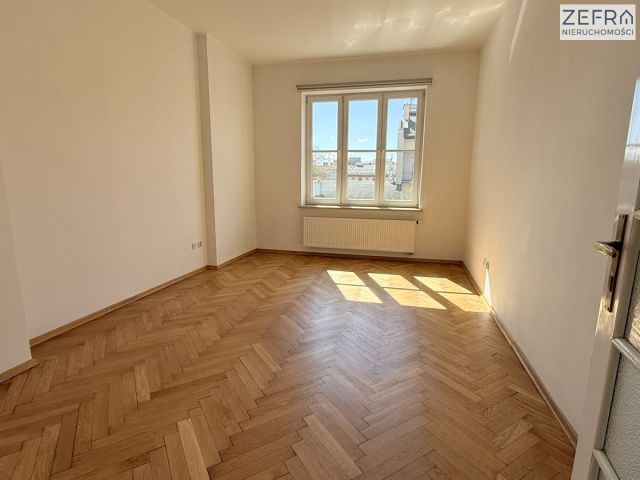 Lokal Kraków Stare Miasto. Zdjęcie 1