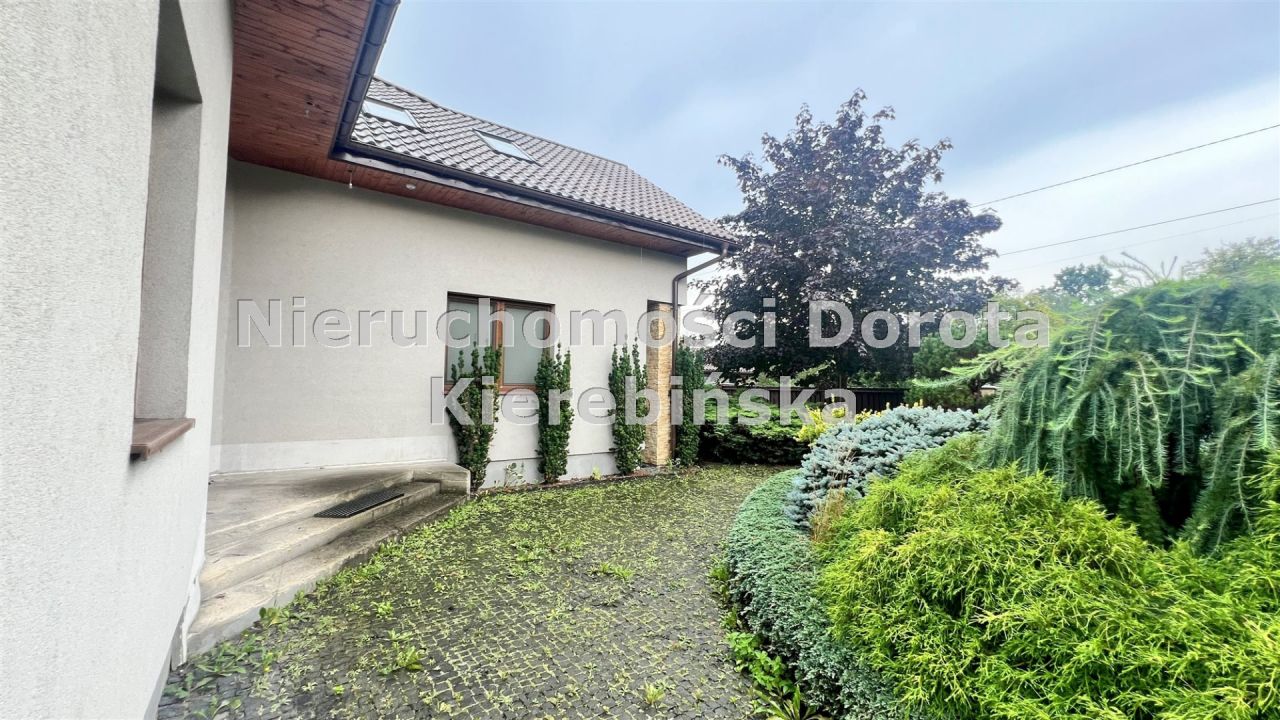 dom wolnostojący, 5 pokoi Tomaszów Mazowiecki. Zdjęcie 26