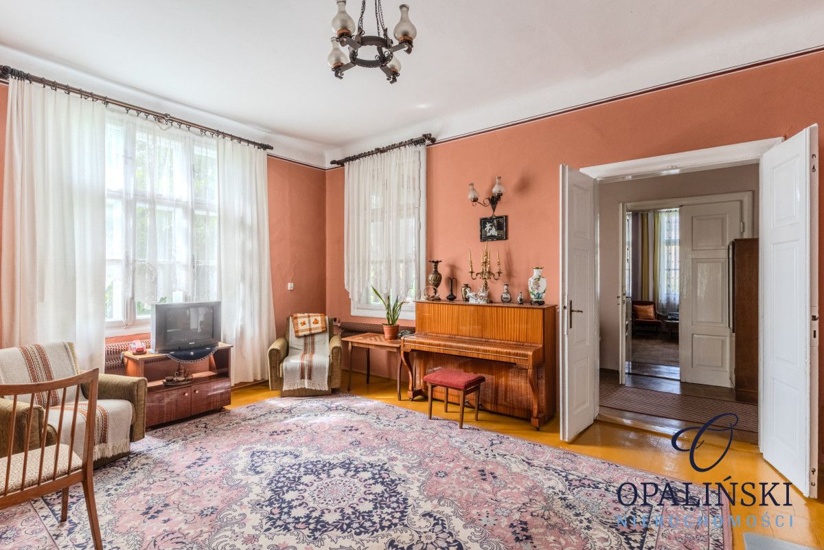 dom wolnostojący, 8 pokoi Opatów, ul. Adama Mickiewicza. Zdjęcie 2