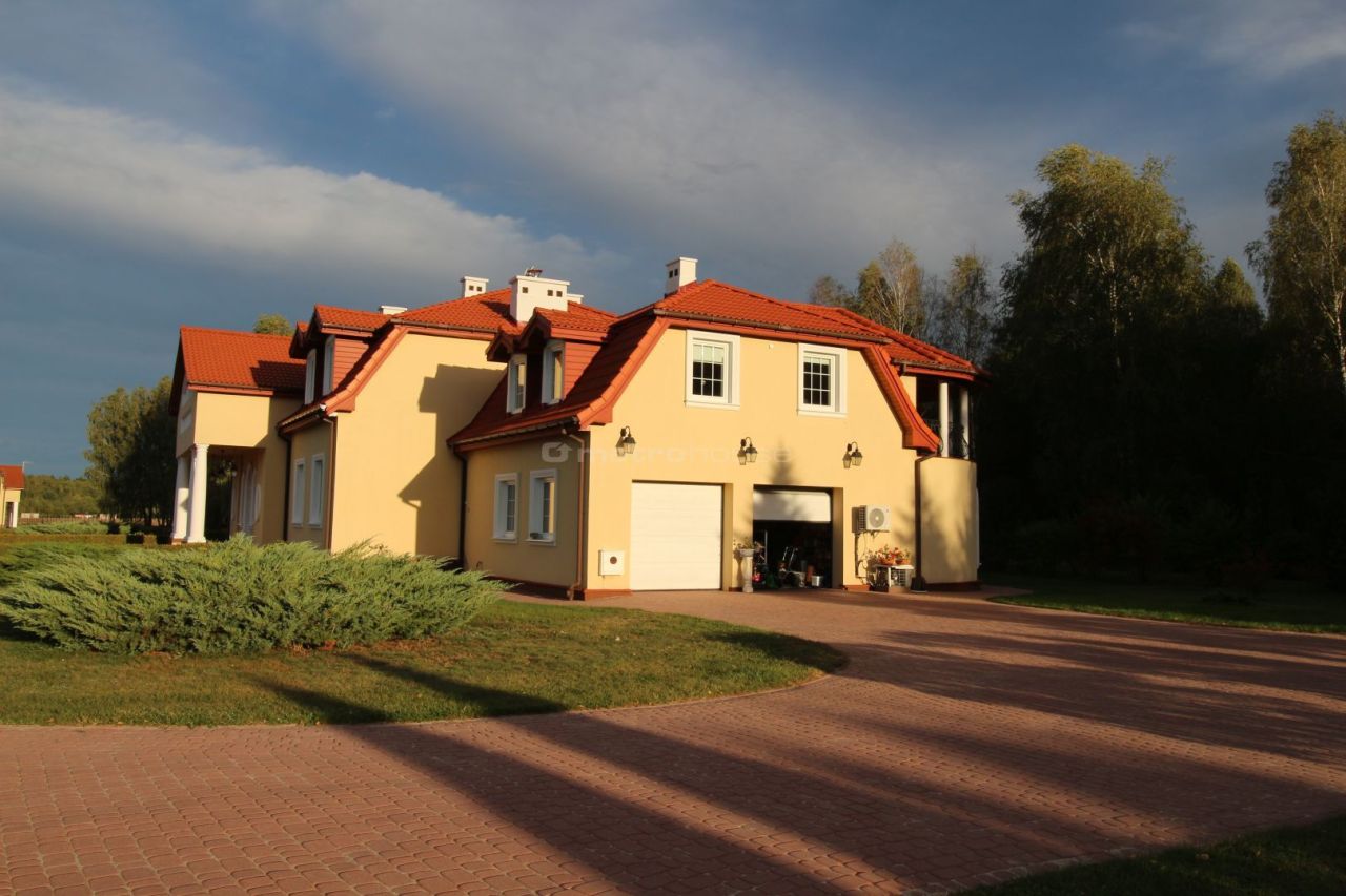 dom wolnostojący, 12 pokoi Przepitki. Zdjęcie 2