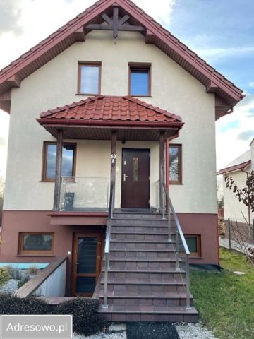 dom wolnostojący, 5 pokoi Kalisz Tyniec, ul. Braci Niemojowskich. Zdjęcie 1