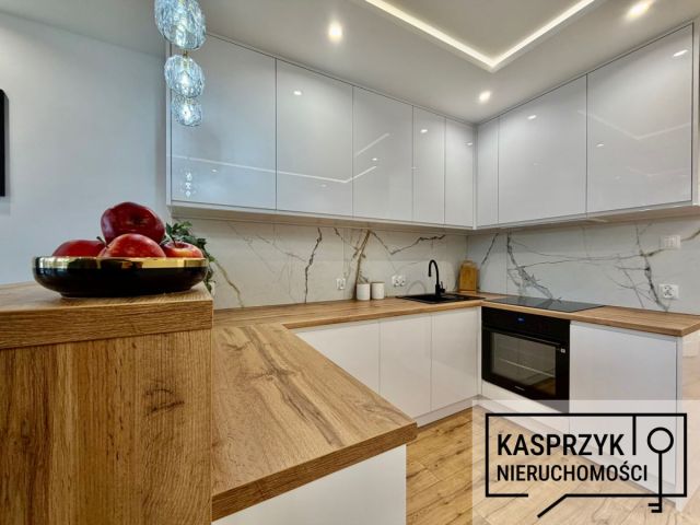 Mieszkanie 3-pokojowe Krosno, ul. Szklarska. Zdjęcie 4