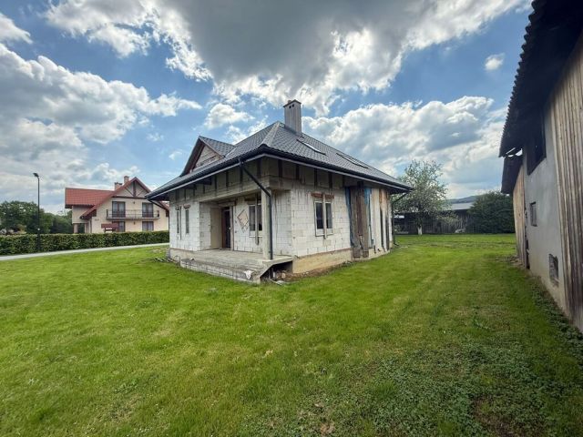 dom wolnostojący, 4 pokoje Hoczew. Zdjęcie 1