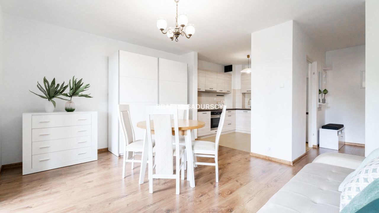 Mieszkanie 2-pokojowe Kraków Bieżanów, ul. Mała Góra. Zdjęcie 2