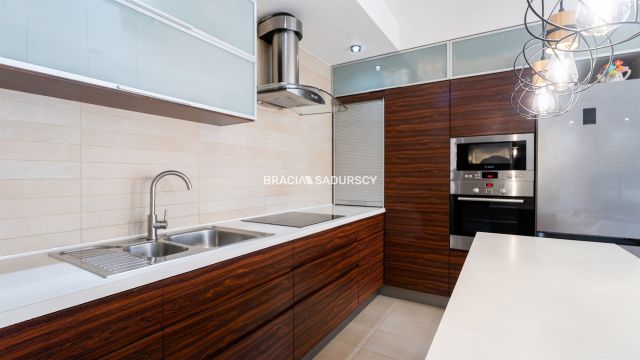 Mieszkanie 3-pokojowe Kraków Dębniki, ul. dr. Jana Piltza. Zdjęcie 4