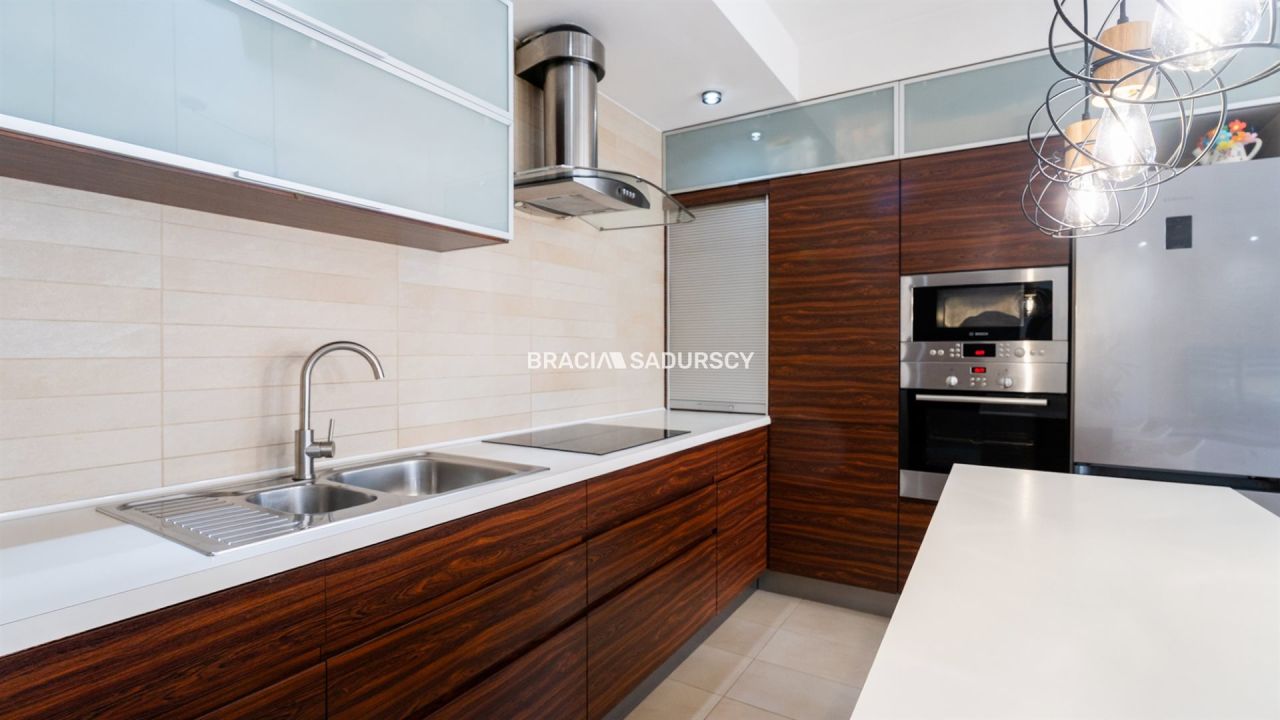 Mieszkanie 3-pokojowe Kraków Dębniki, ul. dr. Jana Piltza. Zdjęcie 4