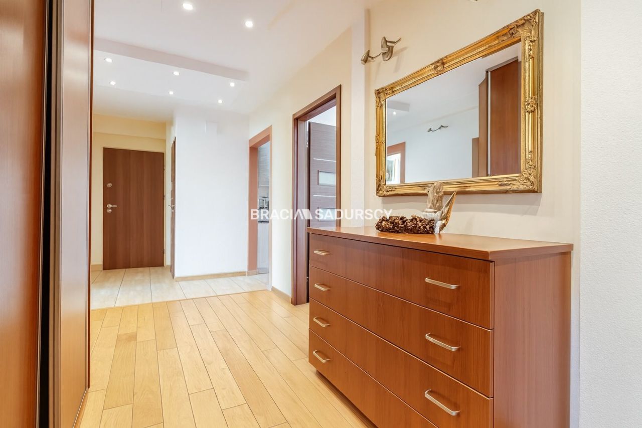 Mieszkanie 4-pokojowe Kraków, ul. Telimeny. Zdjęcie 15