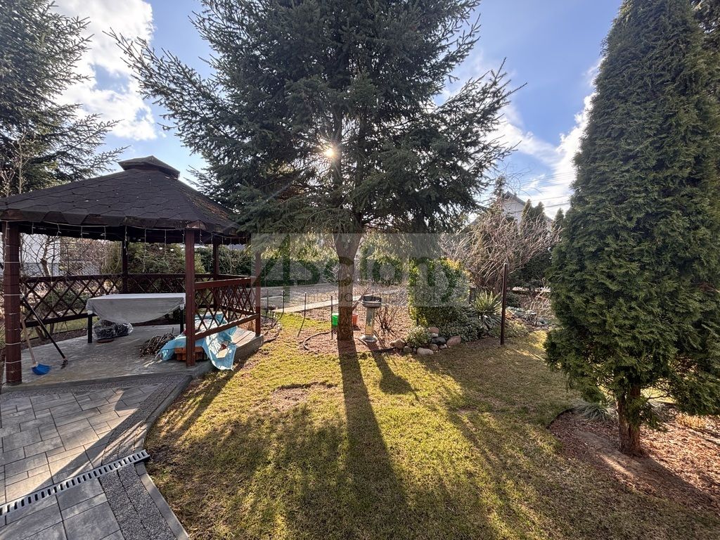 dom wolnostojący, 3 pokoje Dziekanów Leśny. Zdjęcie 9