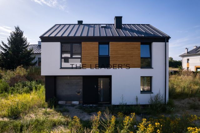 dom wolnostojący, 5 pokoi Łomianki. Zdjęcie 3