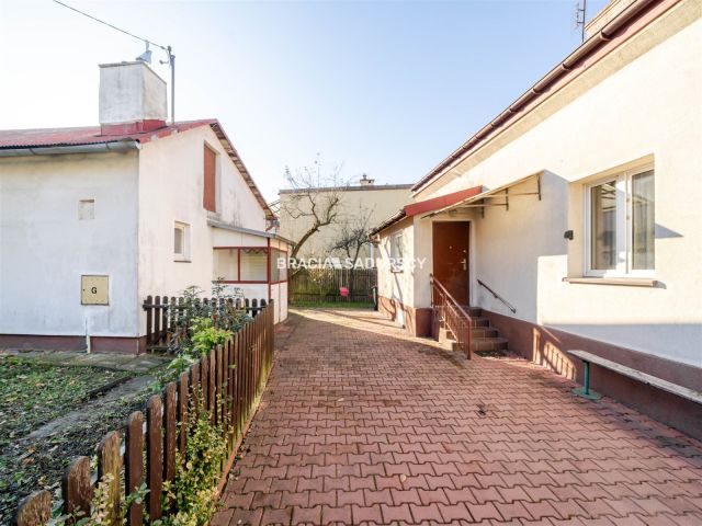 dom wolnostojący, 2 pokoje Kraków Bieżanów, ul. Braterska. Zdjęcie 5