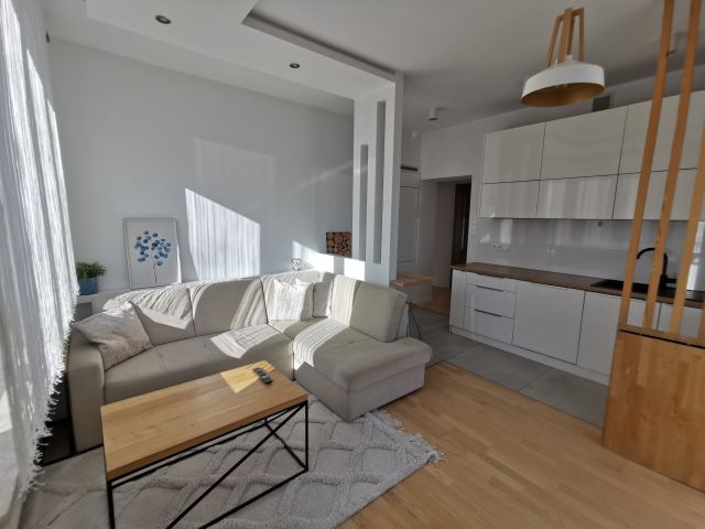 Mieszkanie 3-pokojowe Kraków Stare Miasto, ul. Szczepana Humberta. Zdjęcie 1