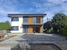 dom wolnostojący, 5 pokoi Piekoszów, ul. Klonowa