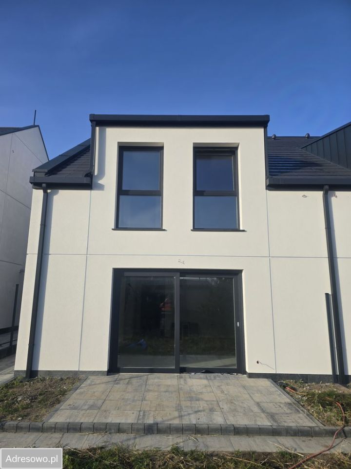 bliźniak, 5 pokoi Mikołajki, ul. Krótka. Zdjęcie 3