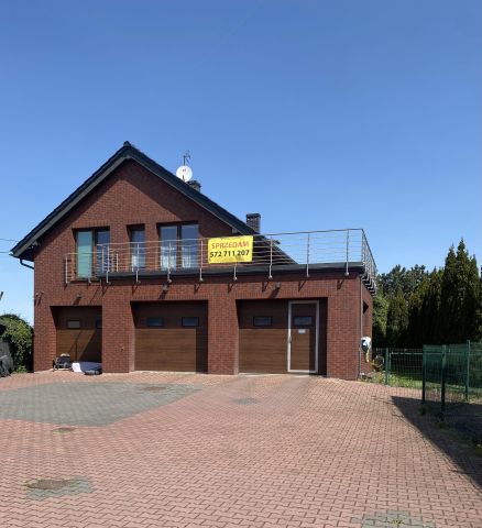 dom wolnostojący, 5 pokoi Katowice Kostuchna, ul. Szarych Szeregów. Zdjęcie 1
