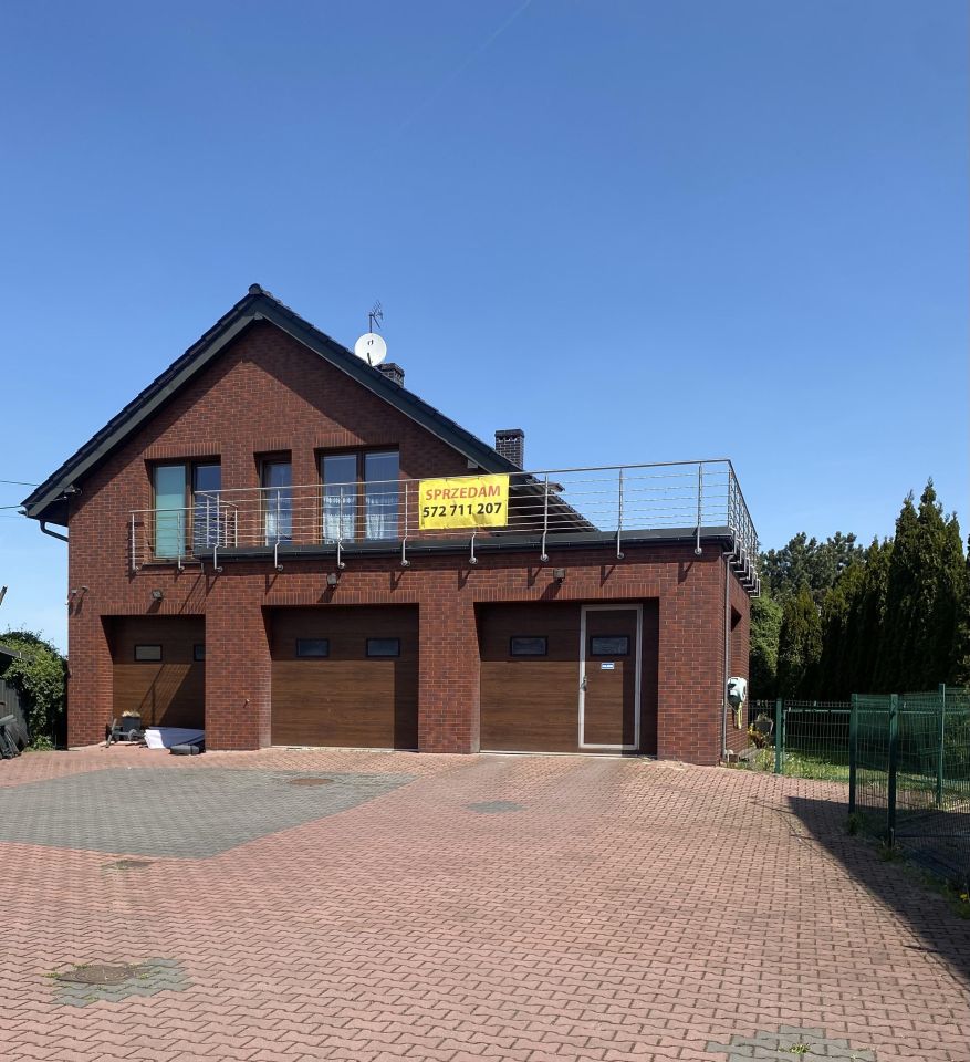dom wolnostojący, 5 pokoi Katowice Kostuchna, ul. Szarych Szeregów. Zdjęcie 1