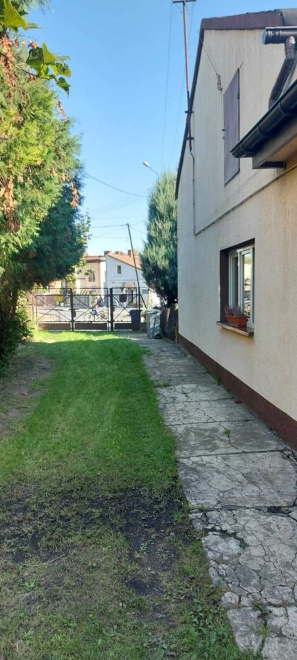 dom wolnostojący Radomsko, ul. Sienkiewicza. Zdjęcie 6