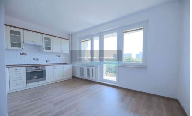 Mieszkanie 3-pokojowe Legionowo, ul. gen. Józefa Sowińskiego. Zdjęcie 3