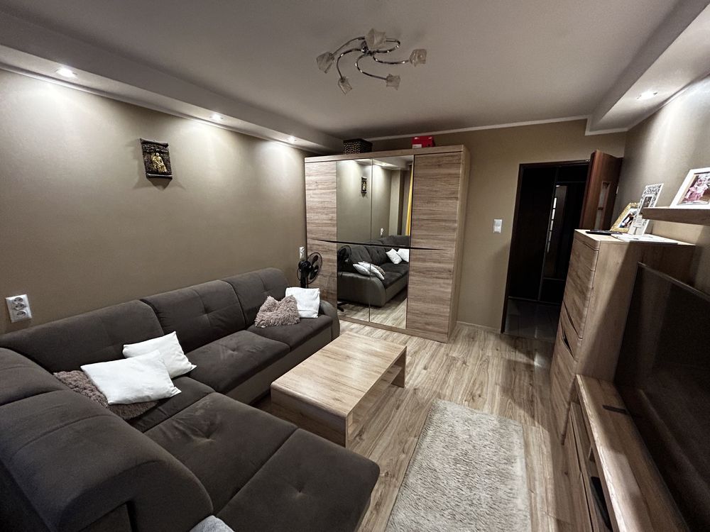 Mieszkanie 4-pokojowe Nowe Piekuty. Zdjęcie 2