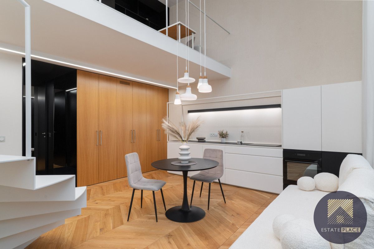 Mieszkanie 4-pokojowe Warszawa Praga, ul. Targowa. Zdjęcie 2