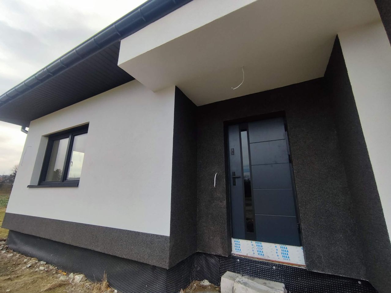 dom wolnostojący, 4 pokoje Brzezówka. Zdjęcie 7