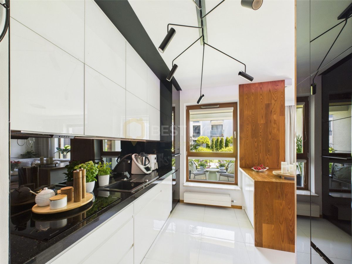 Mieszkanie 3-pokojowe Warszawa Wilanów, ul. Adama Branickiego. Zdjęcie 2