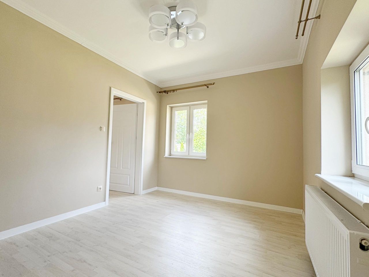 dom wolnostojący, 4 pokoje Jarosławsko. Zdjęcie 26