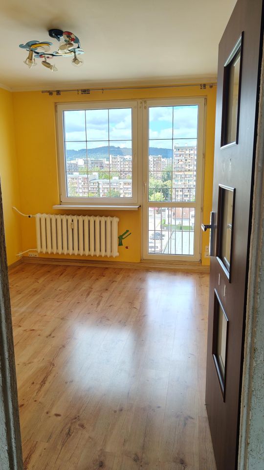 Mieszkanie 3-pokojowe Jelenia Góra Zabobrze. Zdjęcie 4