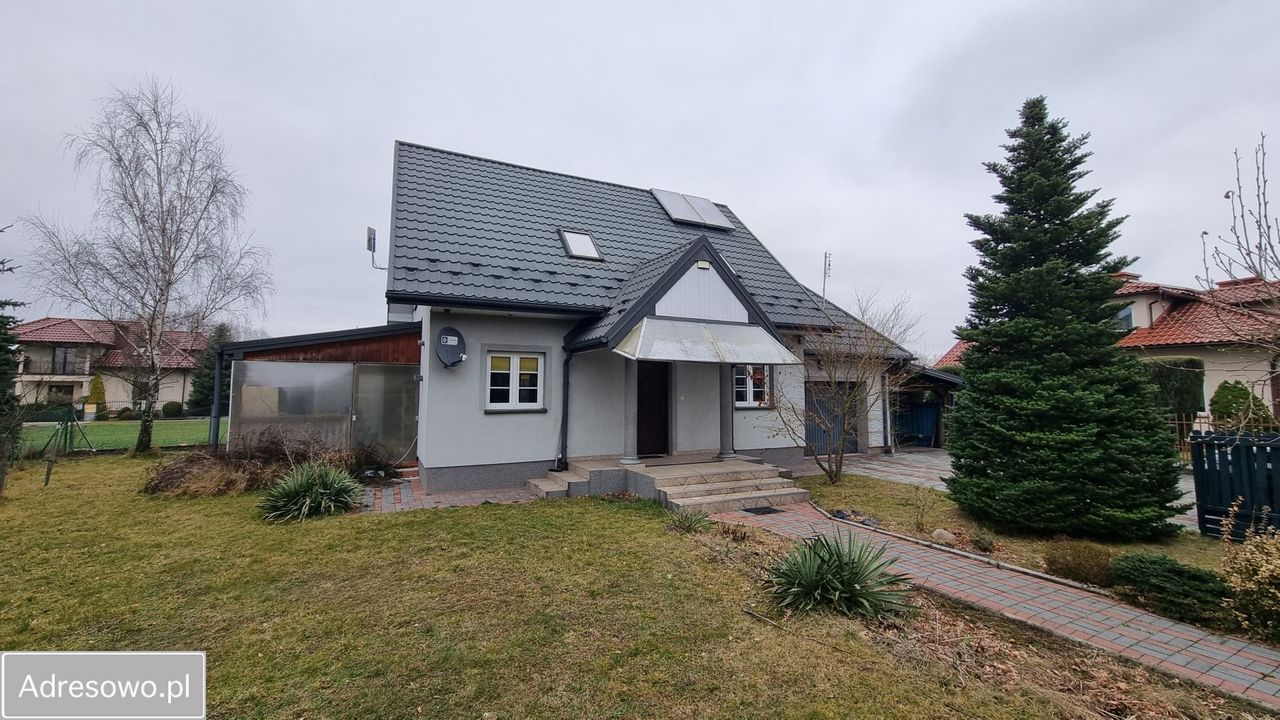 dom wolnostojący Mała Wieś, ul. Fiołkowa